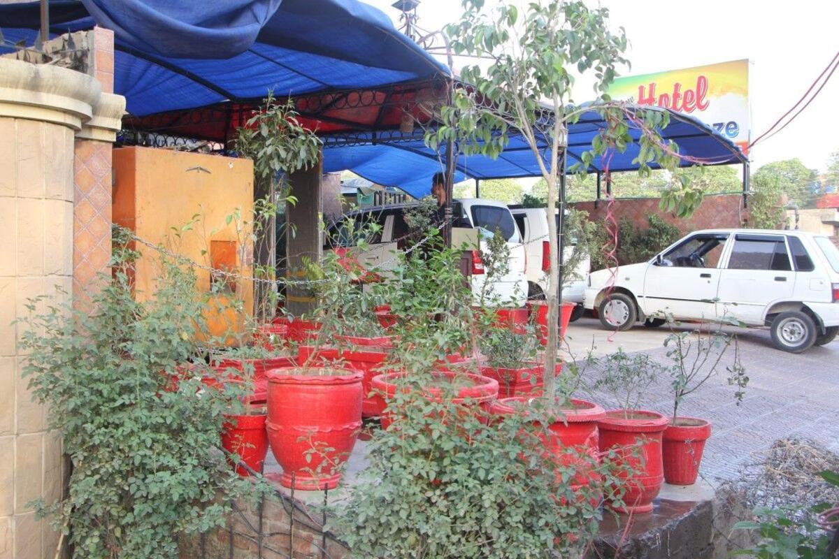 Hotel The Leschanze Lahore Ngoại thất bức ảnh