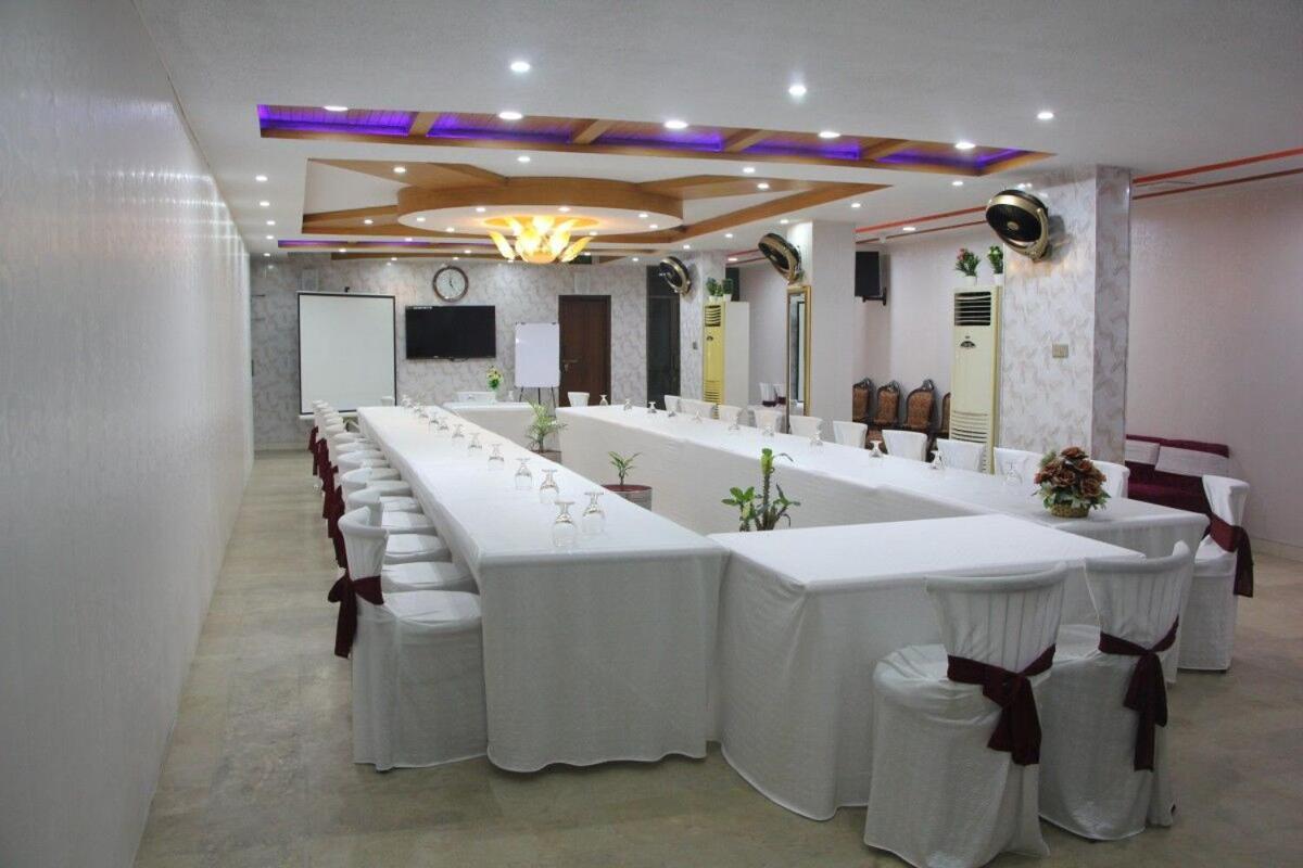 Hotel The Leschanze Lahore Ngoại thất bức ảnh